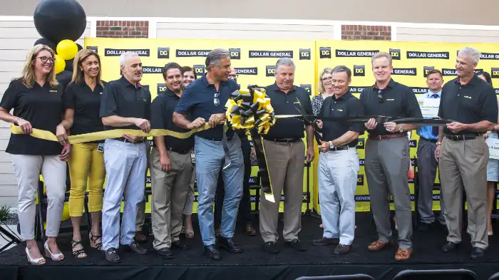 What is the dress code for Dollar General-featured image